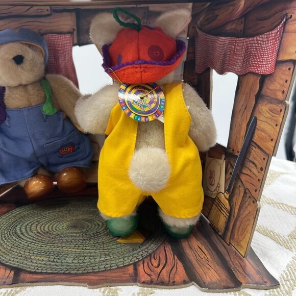 Muffy VanderBear "The ClubHouse Collection" - Picture 5 of 13